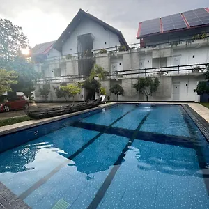 Отель Royal Crown Residency, Talawatugoda