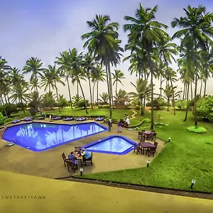 Отель Palm Village, Усветакейява